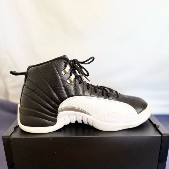 AUTHENTIC Jordan 12 Retro Playoffs size 10.5 CT8013-006 2022 PRE-OWNED - Picture 3 of 8